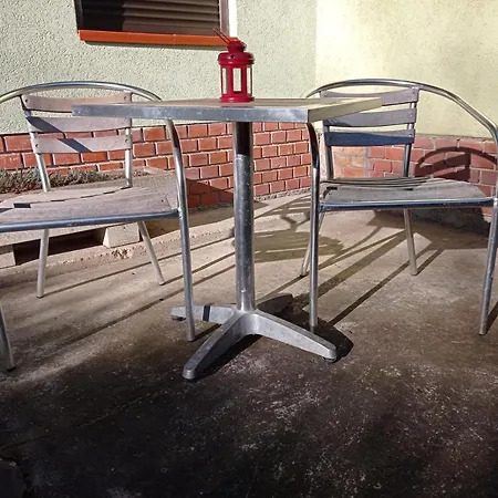 Apartament Apartmanhaz *