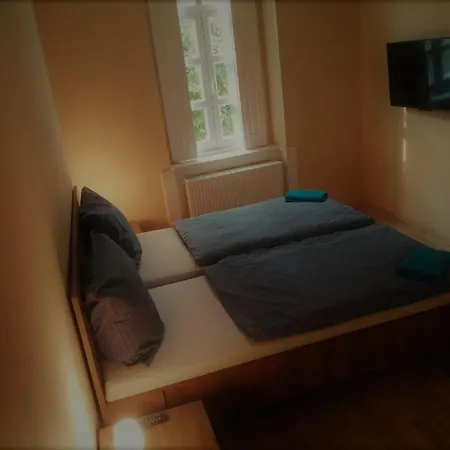 Apartmanhaz Apartament *