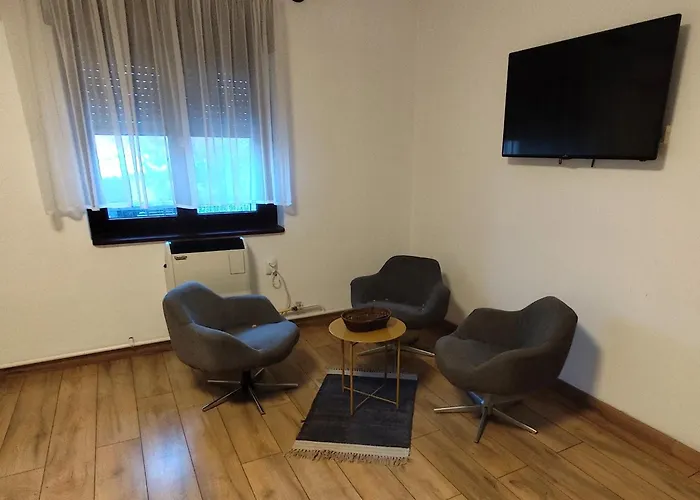 Apartmanhaz *